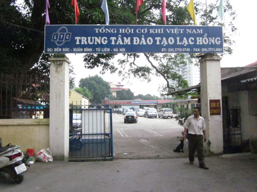 Trung tâm Đào tạo - Dạy nghề lái xe Lạc Hồng